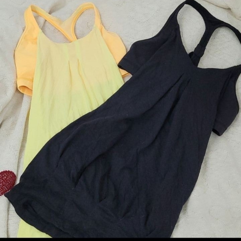 Bundle of 2 lululemon Practice Freely tanks - Picture 2 of 9